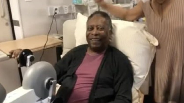 Pelé é novamente internado para tratar tumor 