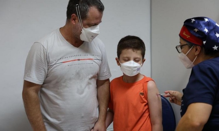 Florianópolis começa a vacinar crianças de 8 anos ou mais sem comorbidades 