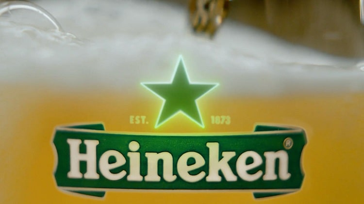 Heineken lança nova campanha e muda cor da estrela 